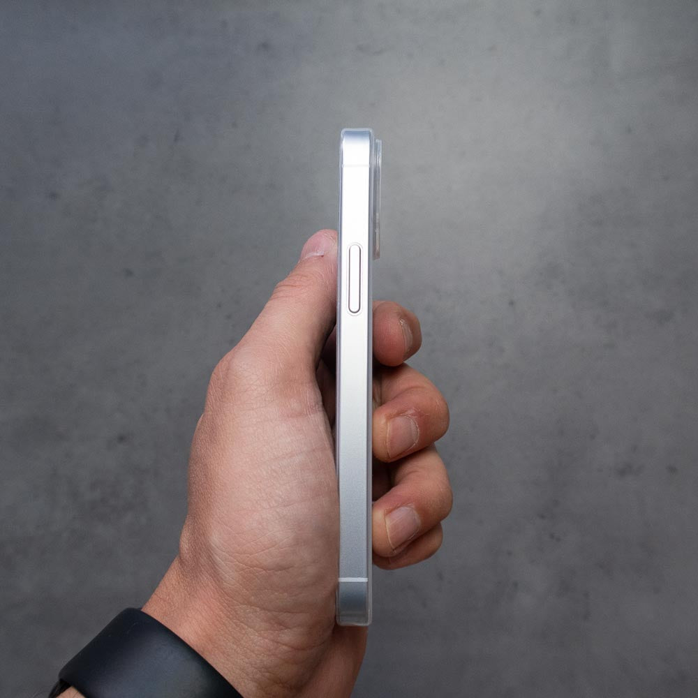 Coque iPhone 13 ultra fine transparent