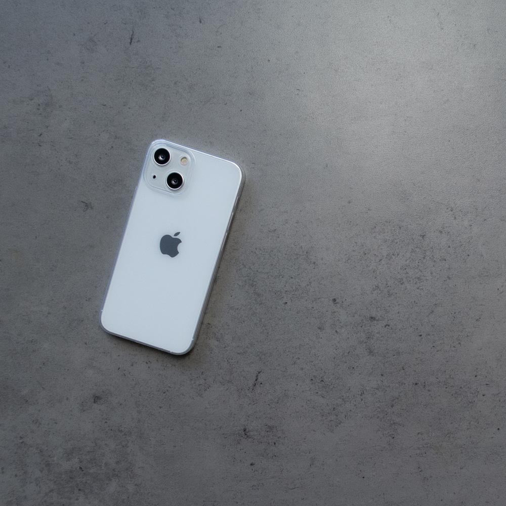 Mobigear Brushed Slim - Coque Apple iPhone 13 Coque arrière en TPU Souple -  Noir 613114 