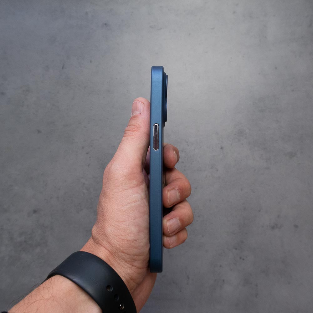 Coque iPhone 13 Pro ultra fine bleu