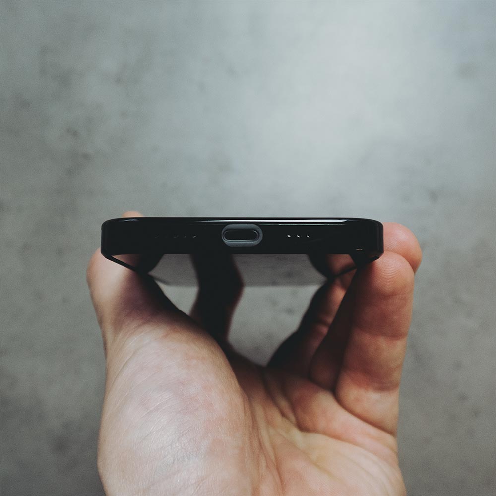 Ultra Thin iPhone 12 Pro - Jet Black